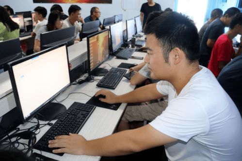 镇村干部走进西湖计算机培训班 数字赋能基层治理新篇章