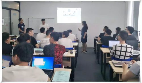 蜗牛学院重庆校区第十一期班正式开课，迎来计算机系统服务新伙伴